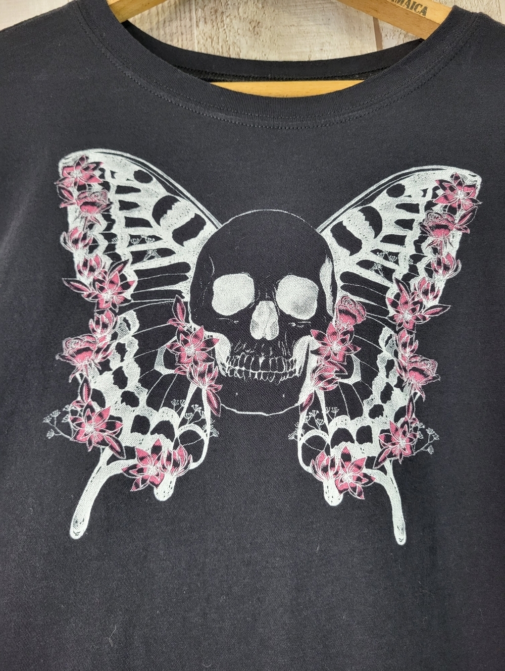 Torrid Black Classic Fit T Shirt. Skull Butterfly. Size 0 - Picture 2 of 7